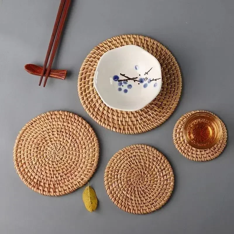 Outdoor Furniture Cafe - 手作りの丸い籐絶縁テーブルマット,耐熱防水シート,家庭用コースター,キッチンコースター,エメラルド耐性