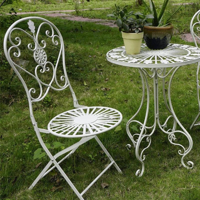 フランスのヴィンテージ鉄製テーブルと椅子、中空デザインのカフ - Outdoor Furniture Cafe のレビューと価格